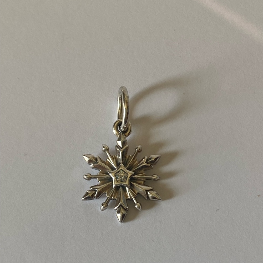 Pandora Disney Frozen Snowflake Charm
